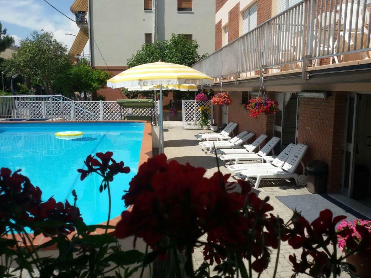 Hotel Otello بونتا مارينا المظهر الخارجي الصورة