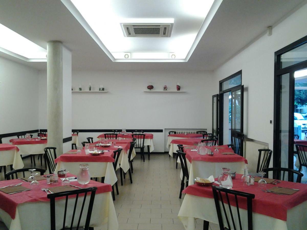 Hotel Otello بونتا مارينا المظهر الخارجي الصورة