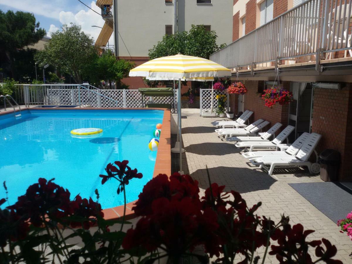 Hotel Otello بونتا مارينا المظهر الخارجي الصورة